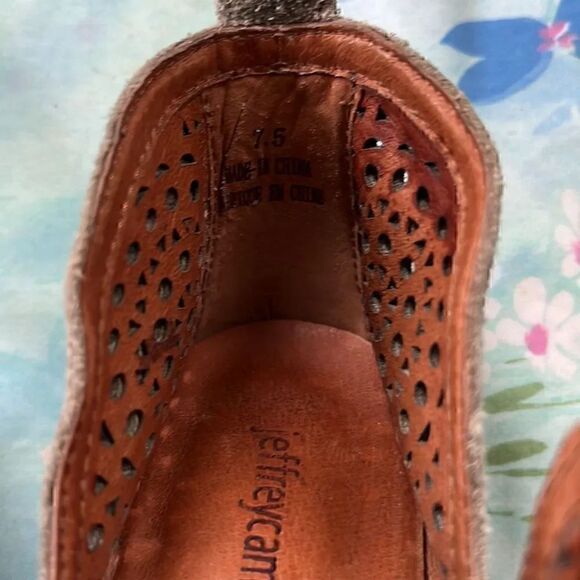 Jeffrey Campbell Rosalee Taupe Gray Perforated Ankle Booties Size 7.5 - Picture 9 of 9